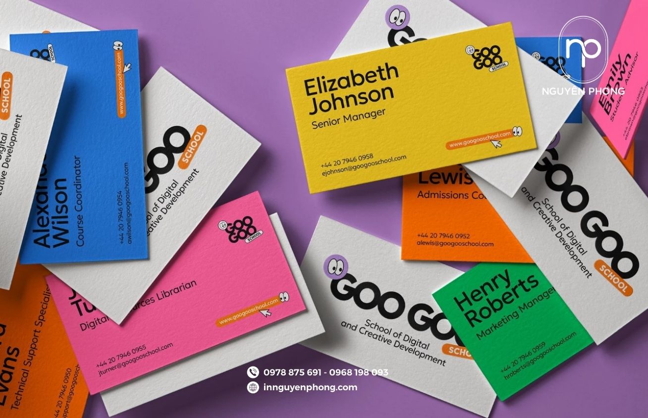 Logo giáo dục in trên card visit